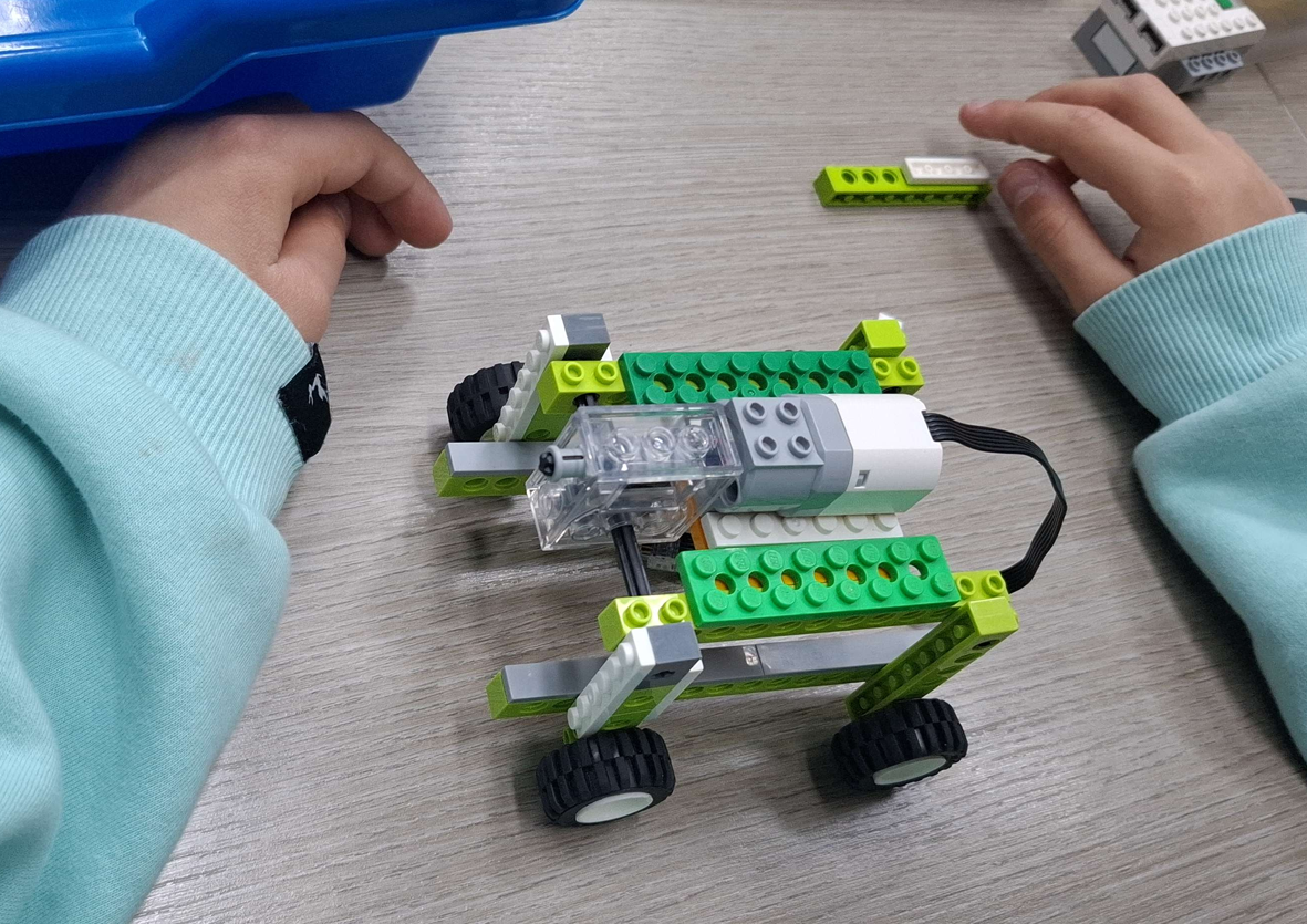 Ρομποτικό όχημα WeDo για το SafeRoute